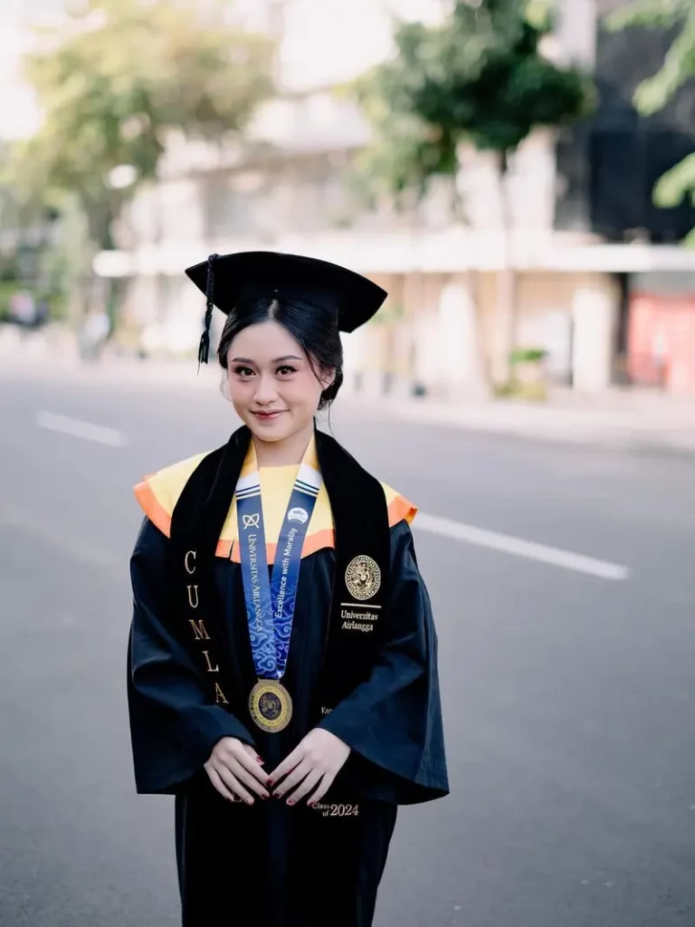 Jasa Jahit Toga Wisuda di Tangerang Selatan: Pilihan Terbaik untuk Wisuda Anda